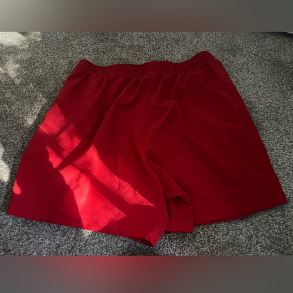Gymshark Arrival 7" Shorts, Men’s Size Medium Red - Picture 4 of 4
